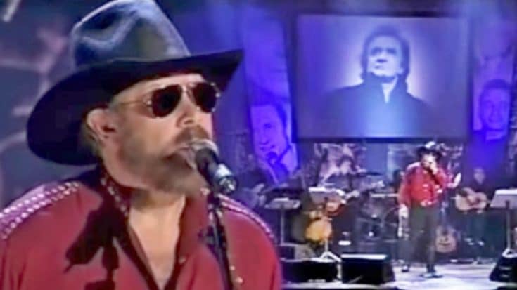 Hank Jr. Remembers Good Friend Johnny Cash With Story & ‘Ring Of Fire’ Performance | Country Music Videos
