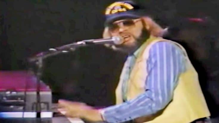 Hank Jr.’s Thunderous Piano Solo In ‘Gonna Go Huntin’ Tonight’ Will Make Your Jaw Drop | Country Music Videos