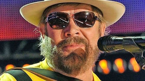 Hank Williams Jr. Shares Opinionated Stance On Gun Control | Country Music Videos