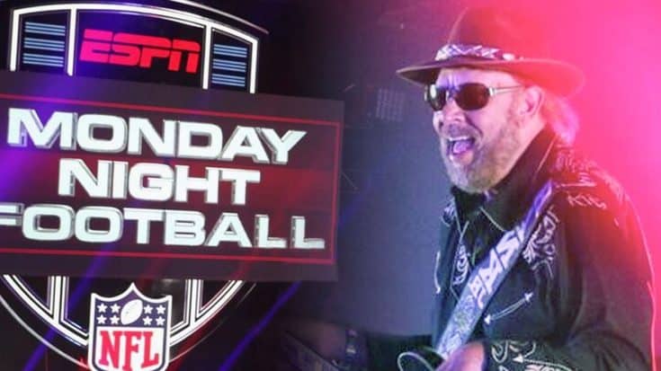 7 Sneak Peek Photos From Hank Williams Jr.’s Epic Return To ‘Monday Night Football’ | Country Music Videos