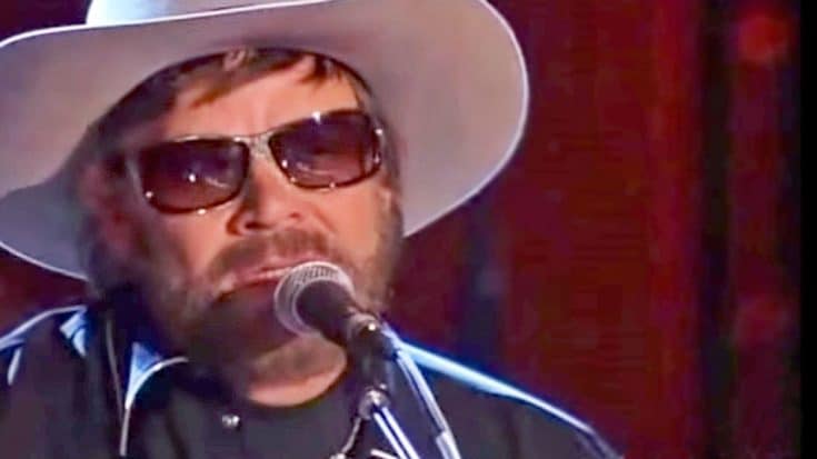 Merle’s ‘Are The Good Times Really Over’ Earns Tip Of The Hat From Hank Jr. In Haunting Performance | Country Music Videos