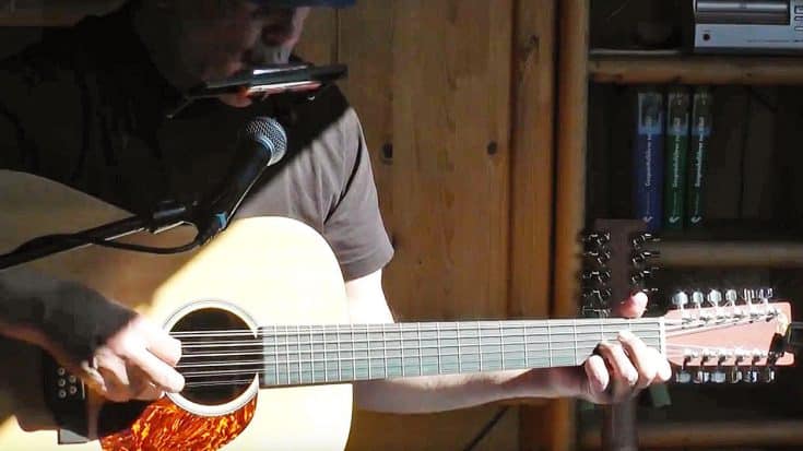 Skilled Fan Jams On Both Guitar & Harmonica In ‘Simple Man’ Cover Every Skynyrd Fan Should See | Country Music Videos