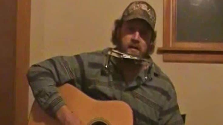 What Do You Get With 1 Man & 2 Instruments? A Smashin’ Cover Of ‘Saturday Night Special’ | Country Music Videos