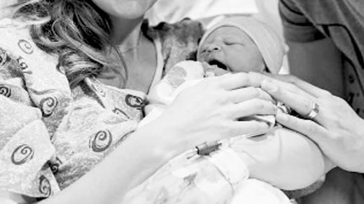 Country Singer Welcomes Beautiful Baby Girl | Country Music Videos
