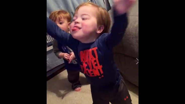 Little Star With Down Syndrome Gives Downright Inspiring Performance Of ‘H.O.L.Y.’ | Country Music Videos