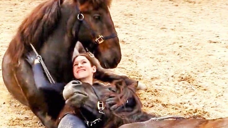 Woman Rests Beside Two Large Horses & They Snuggle Up Next To Her | Country Music Videos