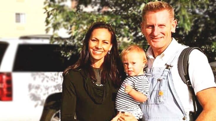 Joey + Rory Celebrate Life’s Little Moments With Daughter Indy | Country Music Videos