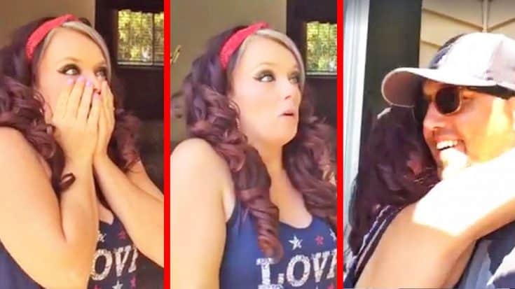 Jason Aldean Randomly Shows Up At Fan’s House, And Her Reaction Is Priceless | Country Music Videos