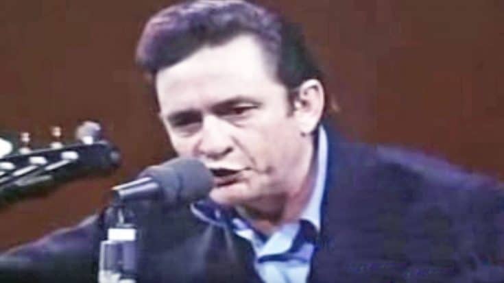 Johnny Cash Performs In Rare Recording At San Quentin State Prison | Country Music Videos