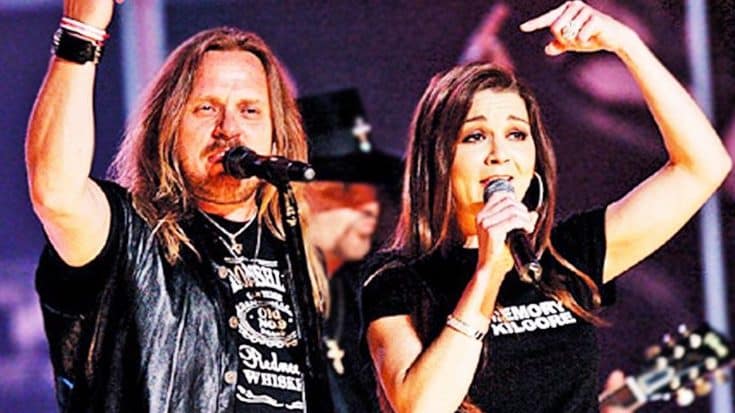 Gretchen Wilson & Skynyrd Join Forces For ‘Free Bird’ Performance Of A Lifetime | Country Music Videos