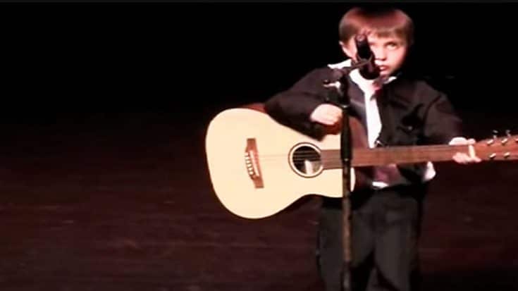 4-Year-Old Johnny Cash Impersonator Singing ‘Ring Of Fire’ | Country Music Videos