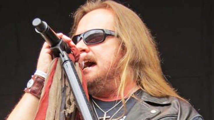 Johnny Van Zant Shares How Skynyrd Nation Makes Him Feel ‘Blessed’ Every Time He Steps On Stage | Country Music Videos