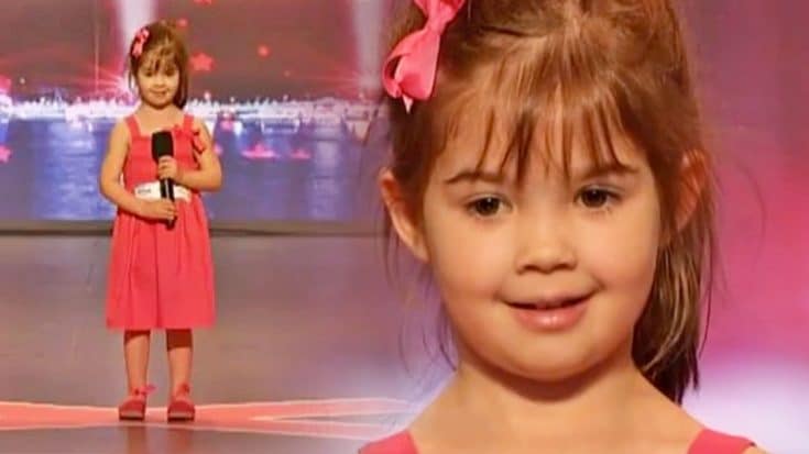 Adorable 4-Year-Old Blows Away Crowd With Heartwarming Cover Of ‘Somewhere Out There’ | Country Music Videos