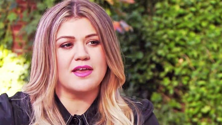 Kelly Clarkson Names ‘American Idol’ Contestant She Thinks Could Have Beat Her | Country Music Videos