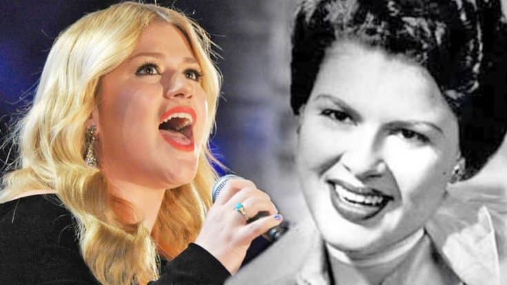 Kelly Clarkson Performs Rendition Of Patsy Cline’s “Walkin’ After Midnight” | Country Music Videos