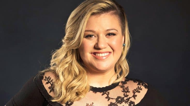 Kelly Clarkson Shares Adorable New Photo Of Her Baby Boy | Country Music Videos