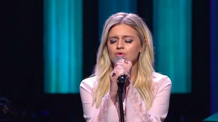Kelsea Ballerini Delivers Haunting Rendition of Shenandoah’s “Ghost In This House” | Country Music Videos