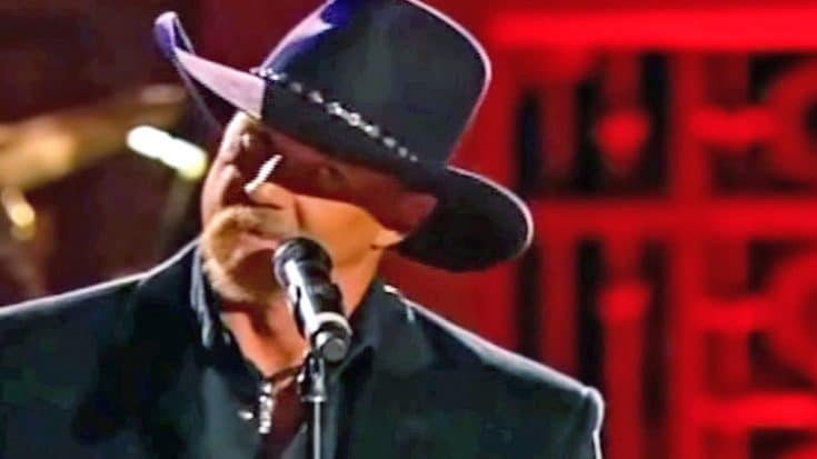 Roger Miller’s ‘King Of The Road’ Earns A Smooth-As-Honey Tribute From Trace Adkins | Country Music Videos
