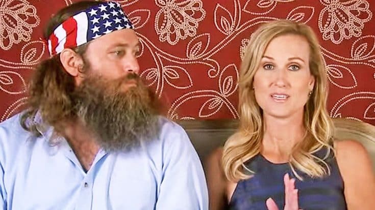 Korie Robertson Moved To Tears While Reflecting On Recent Robertson Event | Country Music Videos