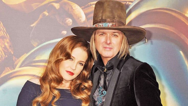 Lisa Marie Presley Files For Divorce After 10 Years Of Marriage | Country Music Videos