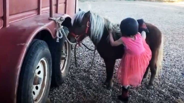 Unstoppable Little Cowgirl Hysterically Struggles To Mount Her Pony | Country Music Videos