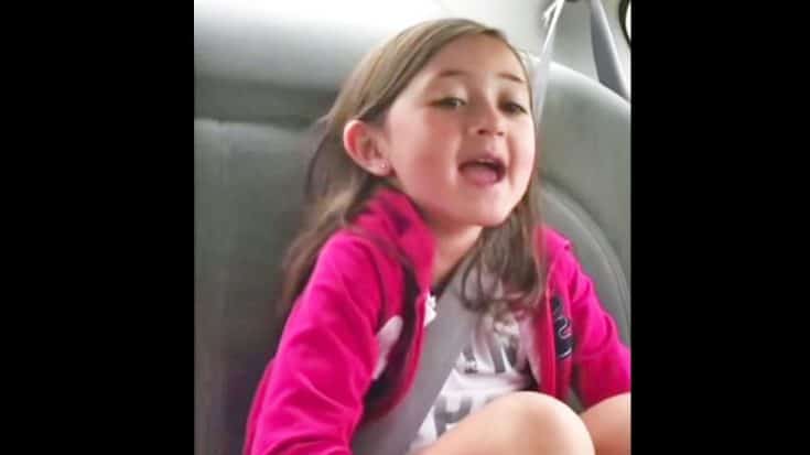 Girl Sings Toby Keith’s “Every Dog Has Its Day” To Her Dog In The Car | Country Music Videos
