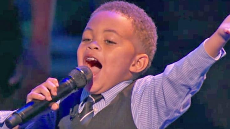 Pint-Sized Ministry Leader With Larger-Than-Life Personality Wows With ‘This Little Light Of Mine’ | Country Music Videos