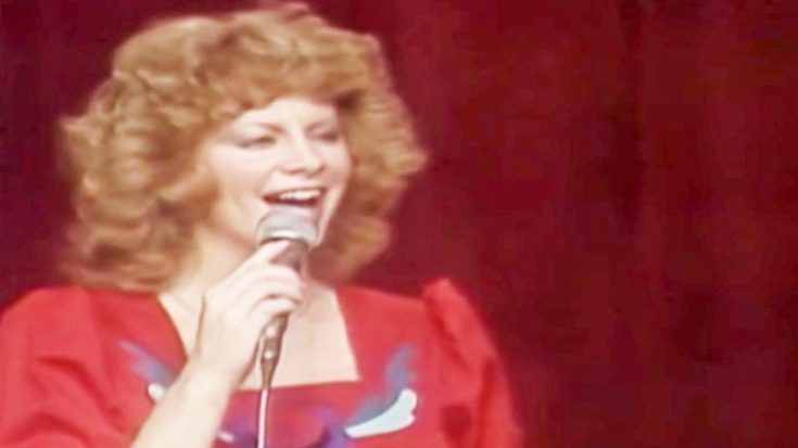 Young Reba McEntire Sounds Like An Angel Singing One Of Her Biggest Hits | Country Music Videos