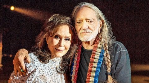 Loretta Lynn Shares What She Thought Of Willie Nelson When They