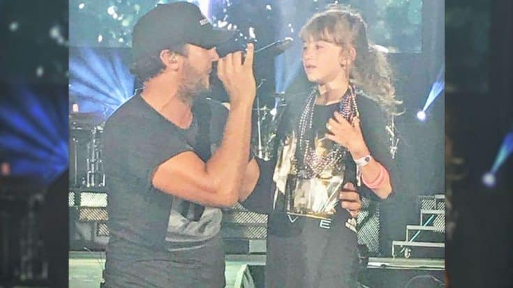 Luke Bryan Brings Little Girl To Tears During Sweet Onstage Serenade | Country Music Videos