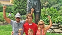Luke Bryan & Family Pose For Family Photo, But Take a Close Look At His 8-Year-Old Son | Country Music Videos