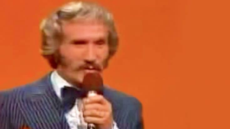 Marty Robbins Delivers Live Performance Of ‘A White Sport Coat’ | Country Music Videos