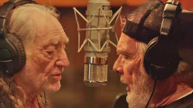 Behind The Scenes Footage Of Merle Haggard and Willie Nelson Recording Their 2015 Album | Country Music Videos