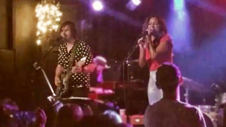 Mickey Guyton Revives Conway & Loretta’s ‘Louisiana Woman, Mississippi Man’ In Spunky Duet | Country Music Videos