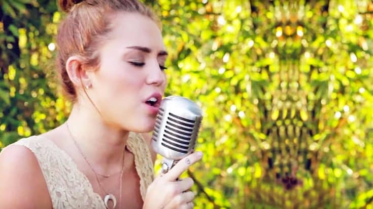 Miley Cyrus Shows Off Vocals With Acoustic ‘Jolene’ In Backyard | Country Music Videos