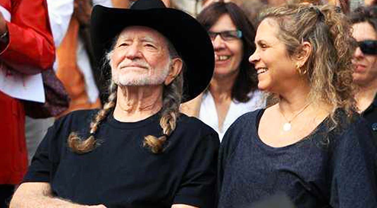 Willie Nelson Proves Not All Relationships Need To Be By The Book To Succeed | Country Music Videos