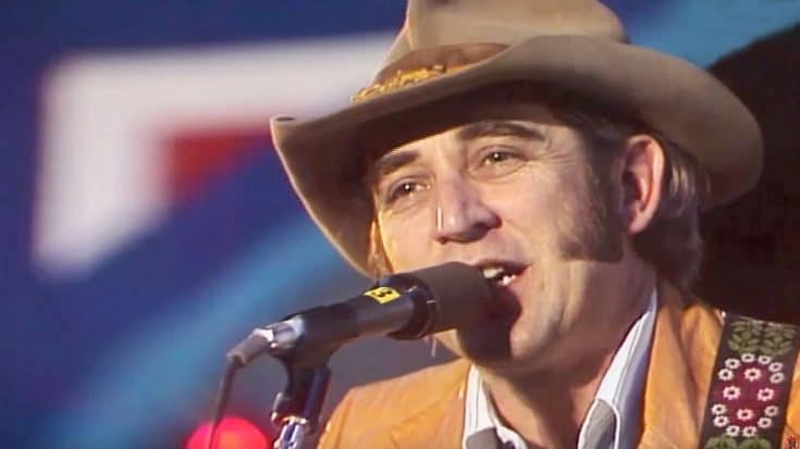 This Concert Footage Will Make You Fall In Love With Don Williams All Over Again | Country Music Videos