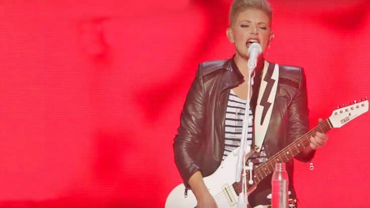 Dixie Chicks’ ‘Not Ready To Make Nice’ Gets Live Show Treatment | Country Music Videos