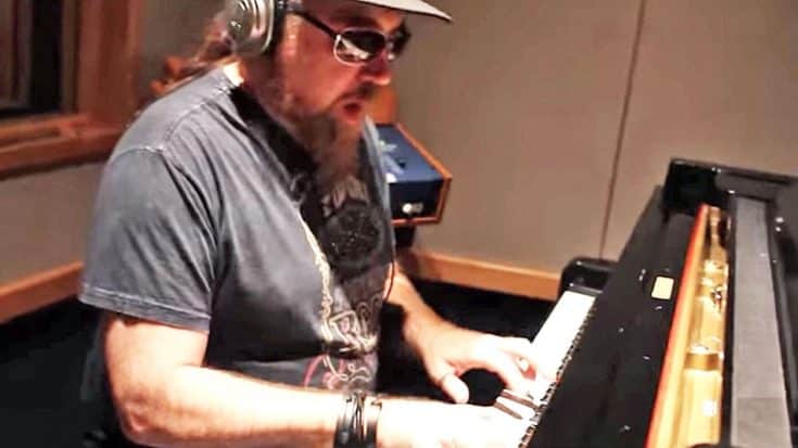 Skynyrd’s Peter Keys Offers Inside Look Into The Studio In 2013 | Country Music Videos