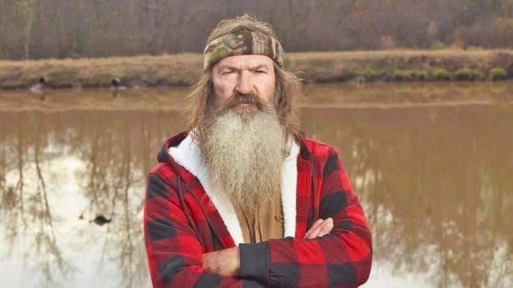 ‘Duck Dynasty’ Patriarch Phil Robertson Announces New TV Show | Country Music Videos