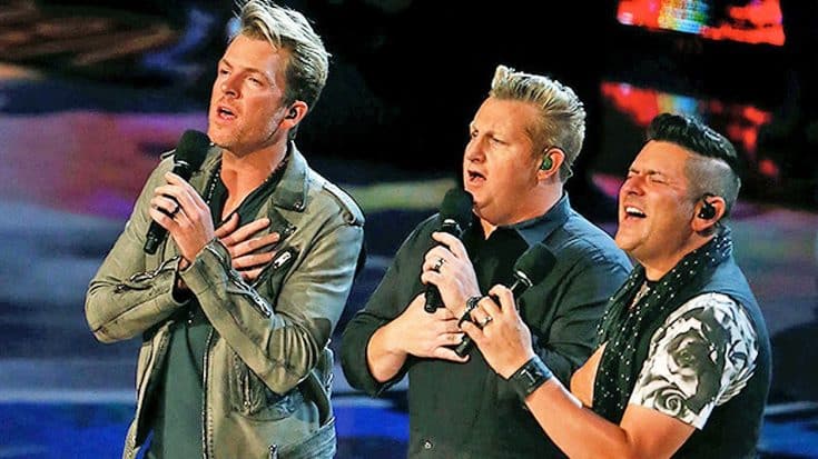 Rascal Flatts Shocks Audience With Super Star Guest During ‘What Hurts The Most’ Performance | Country Music Videos