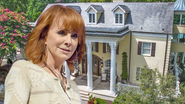 Reba’s Farmhouse Reportedly Going Back On The Market For Head-Scratching Amount | Country Music Videos