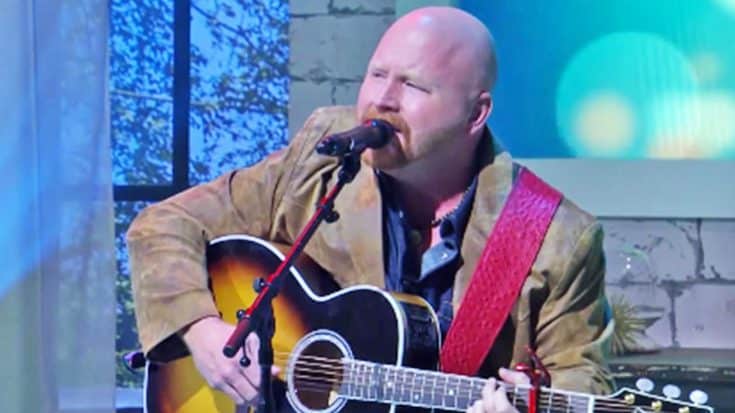 ‘Voice’ Star Red Marlow Returns To TV With Moving Performance Of His Debut Song | Country Music Videos