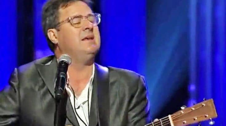 Vince Gill Honors Late Country Star With Heartbreaking ‘Go Rest High’ Tribute | Country Music Videos