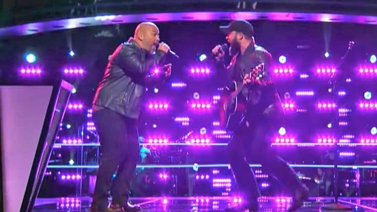 Team Blake Members Engage In Epic ‘Voice’ Battle With Ronnie Milsap Hit | Country Music Videos