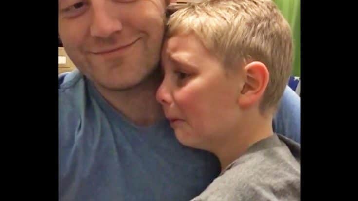 Little Boy Cries After Meeting This Country Superstar, And You Won’t Believe Why! | Country Music Videos