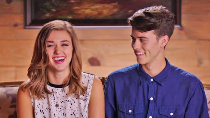 Sadie and John Luke Read Wacky Fan Tweets, And It’s Hilarious! | Country Music Videos