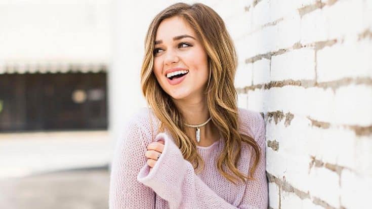 Find Out Who Sadie Robertson Says She ‘Can’t Imagine Life Without’ | Country Music Videos