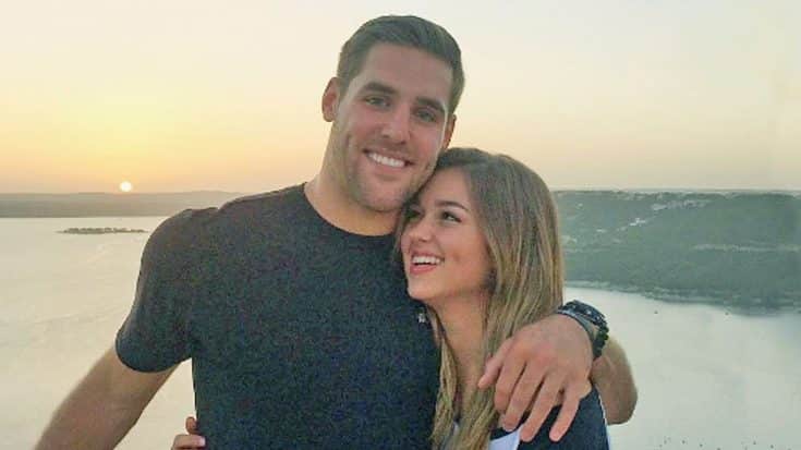 Sadie Robertson And New Boyfriend Get Affectionate During Texas Visit | Country Music Videos