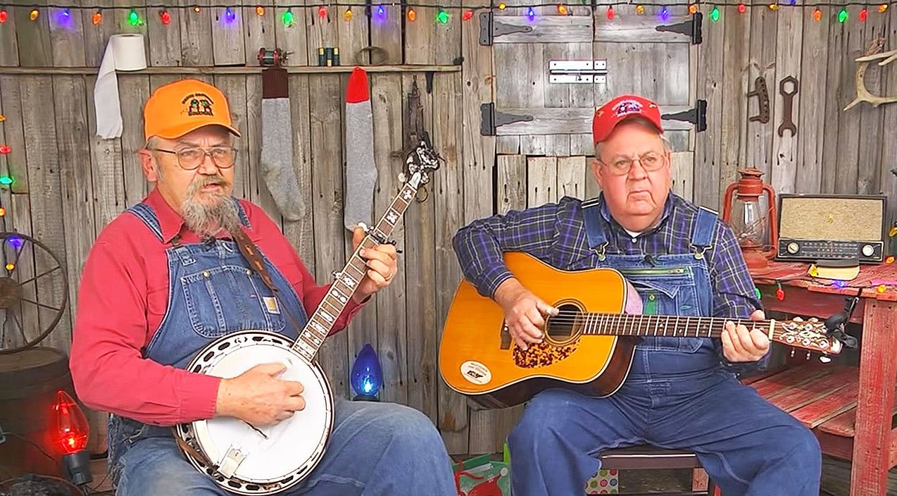 Bluegrass Brothers Sing Hilarious Song About “Itch” They Gave Santa | Country Music Videos